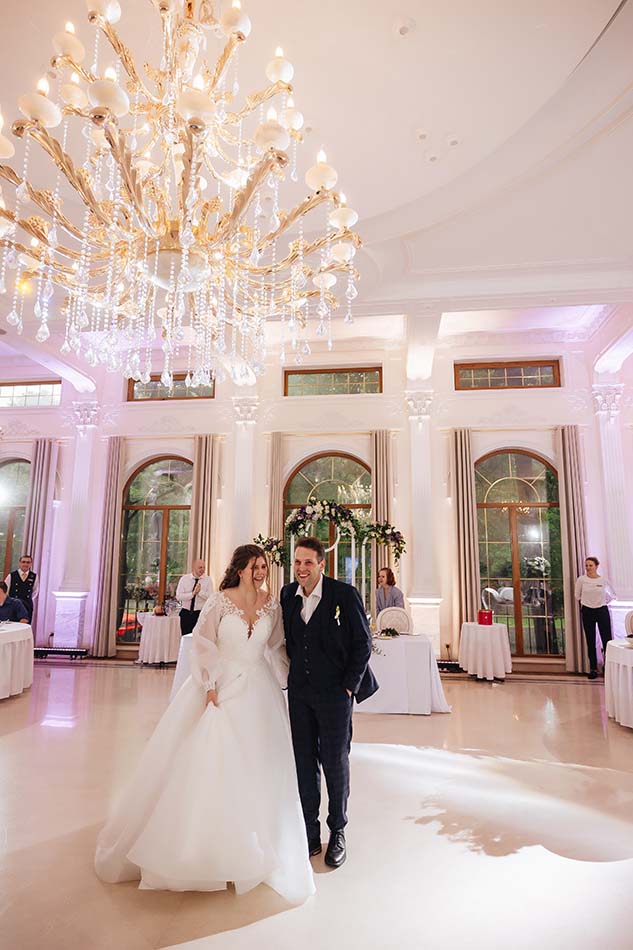 свадьба в пушкине Tsar Palace.jpg